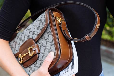 gucci vintage horse bit shoulder bag|Gucci Horsebit shoulder bag review.